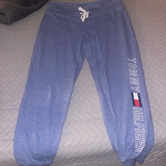 Tommy Hilfiger joggers - Picture 1 of 2